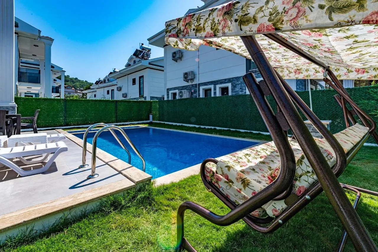 Salkim- 4 Bedroom Holiday Villa In Oludeniz Fethiye