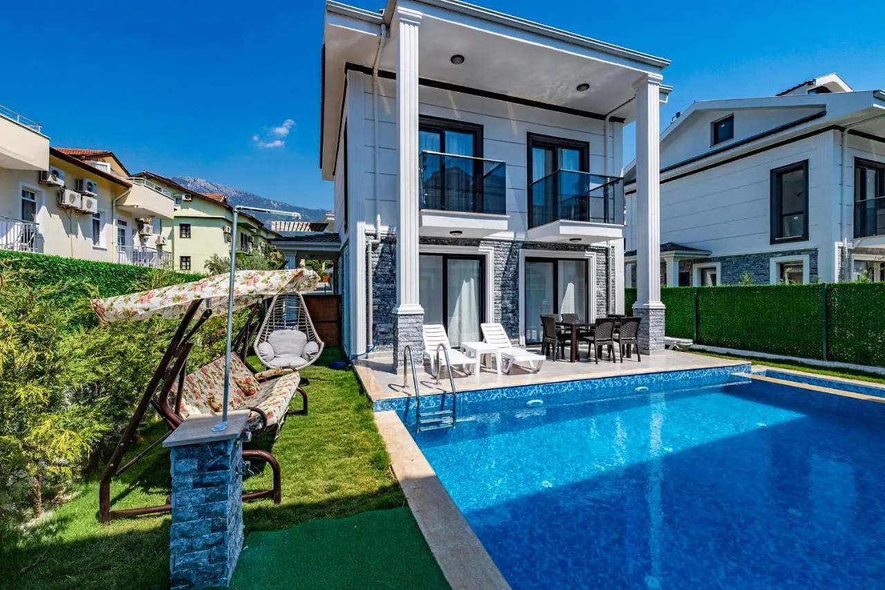 Salkim- 4 Bedroom Holiday Villa In Oludeniz Fethiye