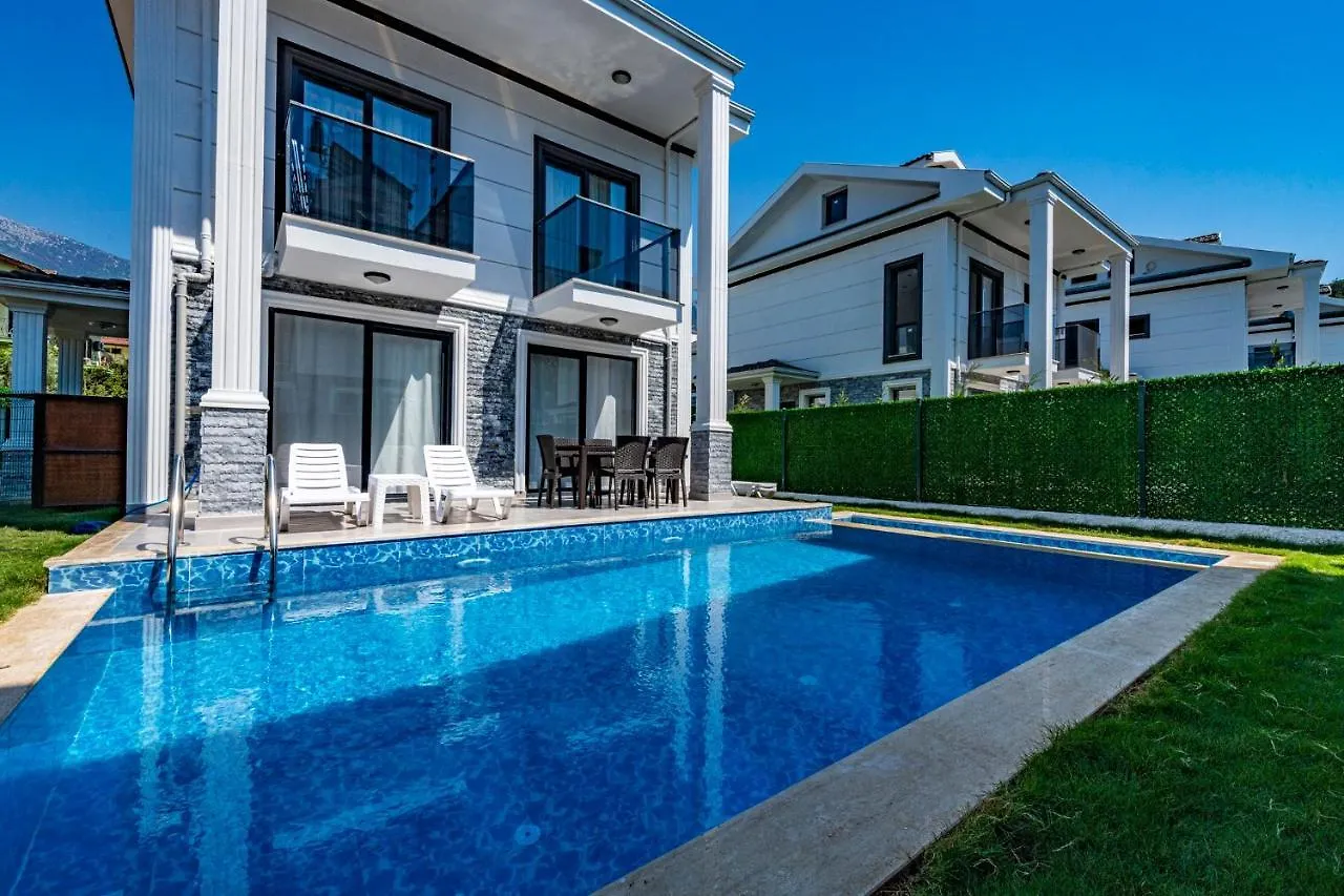 Salkim- 4 Bedroom Holiday Villa In Oludeniz Fethiye Turkey